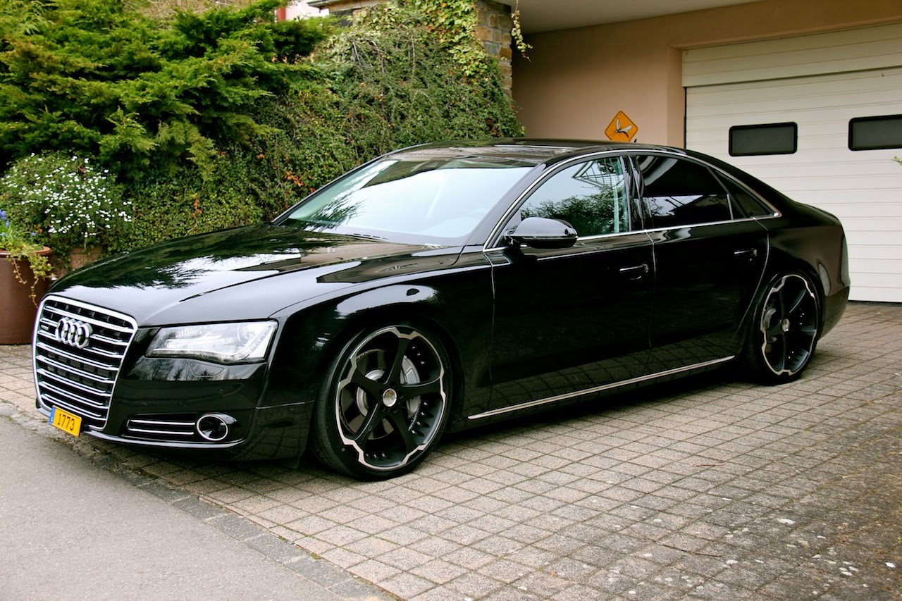 Giovanna Dalar-5 22 on Audi A8